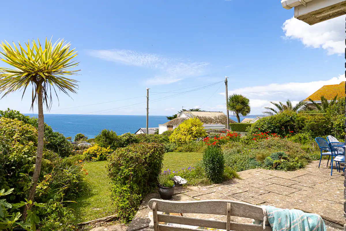 Portolano holiday home garden Bigbury-on-Sea